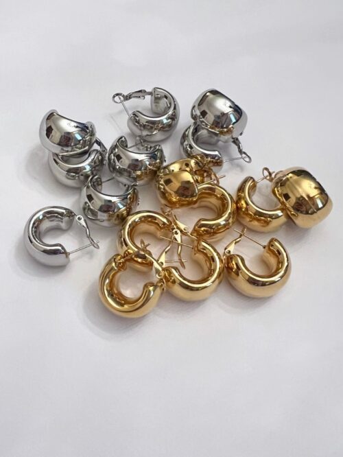 Alison hoop earrings (1)