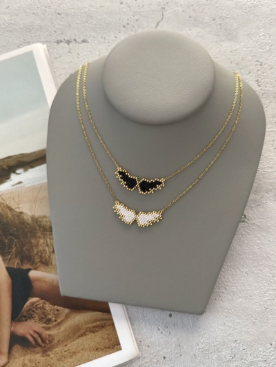 Wings κολιέ με κεντητές χάντρες
